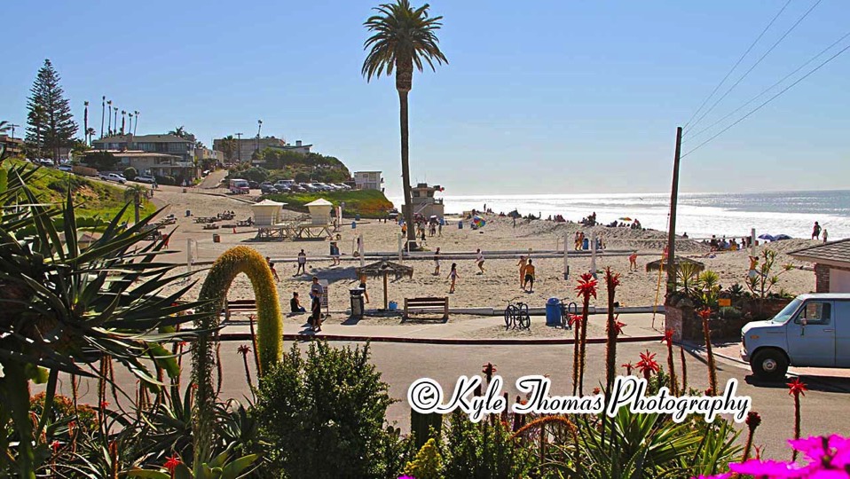 MoonLightBeachVolleyBall2_EncinitasCA_MariMaidsHouseCleaning_KyleThomas
